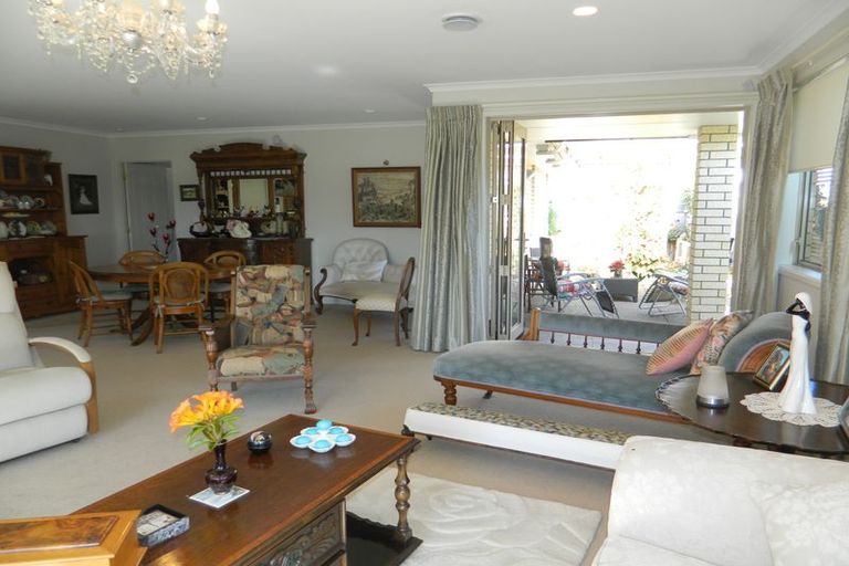 Photo of property in 18 Ranui Avenue, Kerikeri, 0230