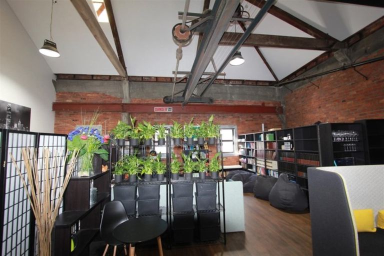 Photo of property in 1 Davy Street, Carterton, 5713