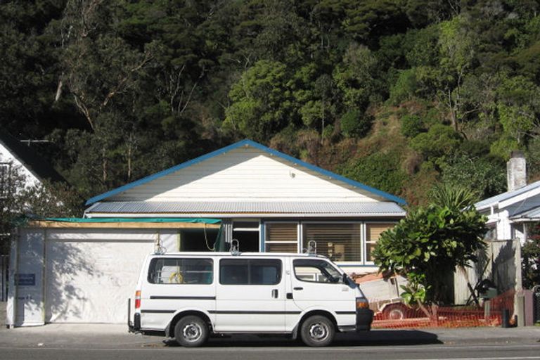 Photo of property in 125 Muritai Road, Eastbourne, Lower Hutt, 5013