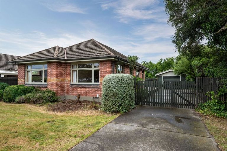 Photo of property in 139 Langdons Road, Northcote, Christchurch, 8052