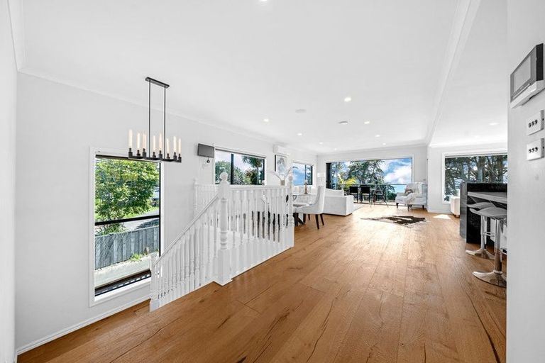 Photo of property in 66a Marine Parade, Mellons Bay, Auckland, 2014