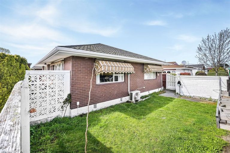 Photo of property in 1/224 Waimairi Road, Ilam, Christchurch, 8041