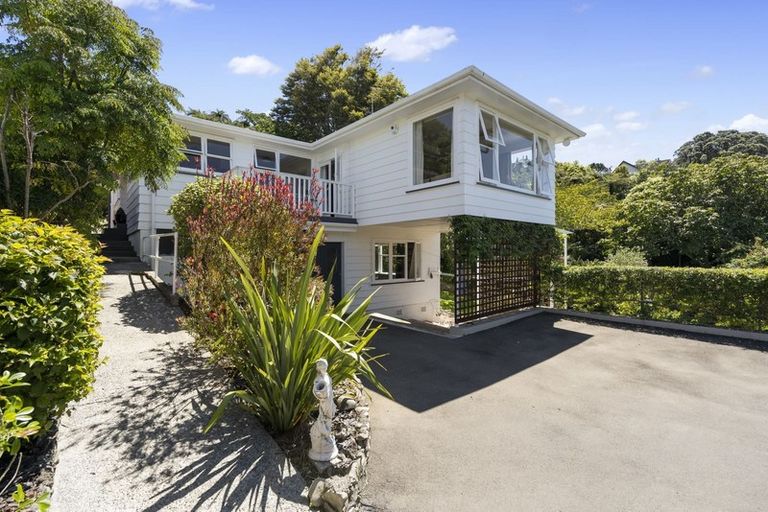 Photo of property in 7 Onehuka Road, Tirohanga, Lower Hutt, 5010