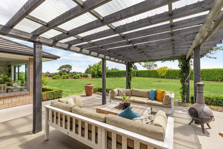 Photo of property in 17 Millbrook Drive, Waiuku, 2683