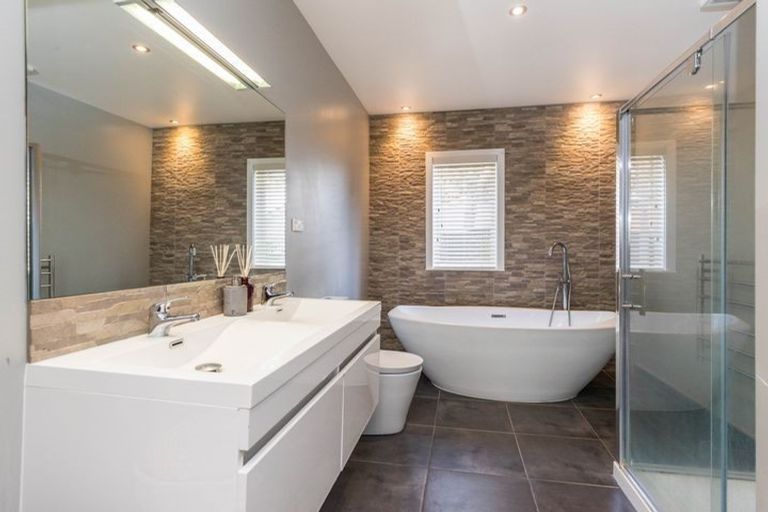 Photo of property in 20 Esmonde Road, Takapuna, Auckland, 0622