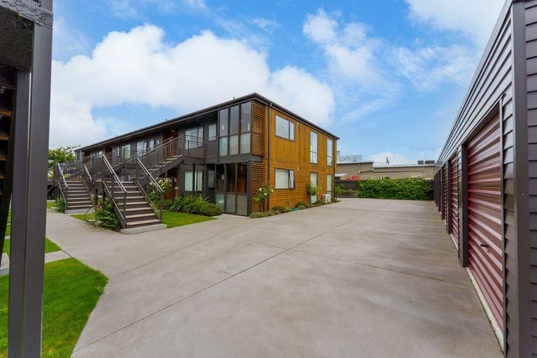 Photo of property in Bealey Courts, 1/271 Bealey Avenue, Christchurch Central, Christchurch, 8013