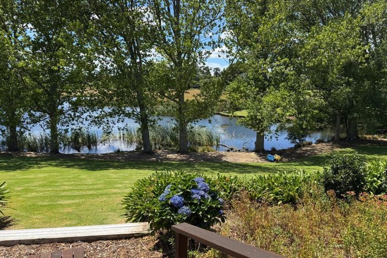 Photo of property in 68 Manuwai Lane, Karaka, Drury, 2578