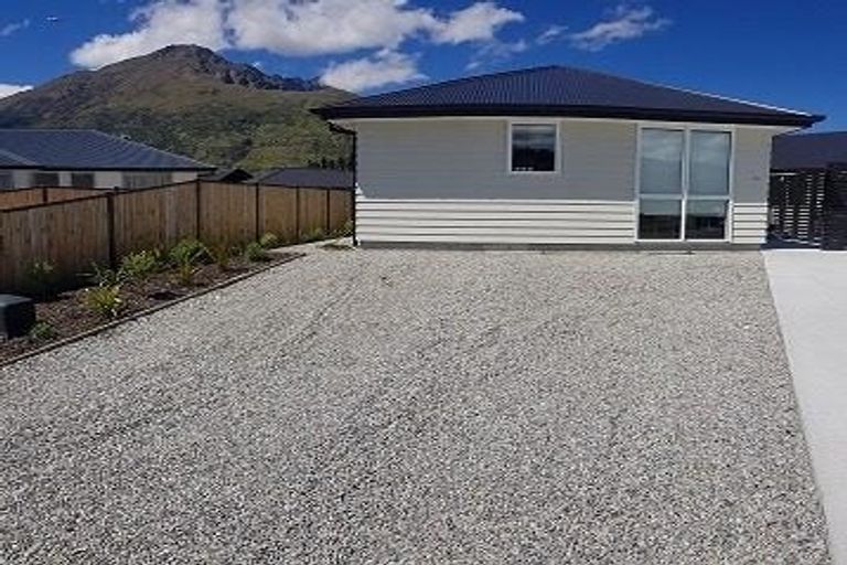 Photo of property in 5 Walton Way, Lower Shotover, Queenstown, 9304