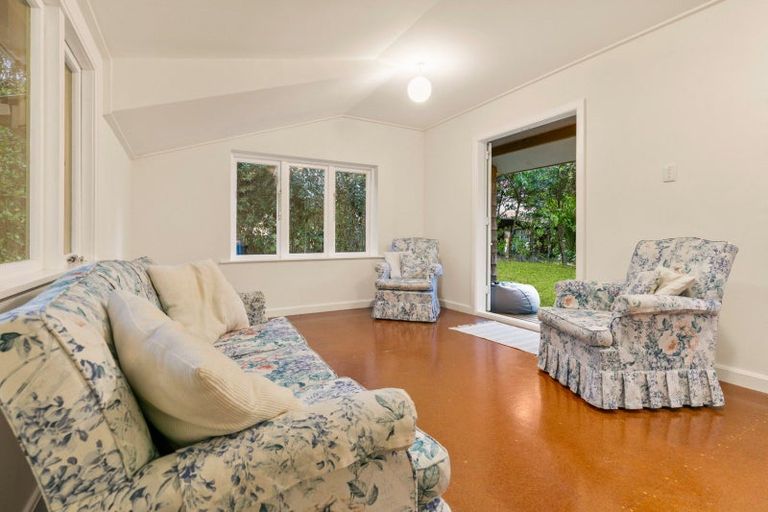 Photo of property in 103 Hinau Road, Waimauku, 0881