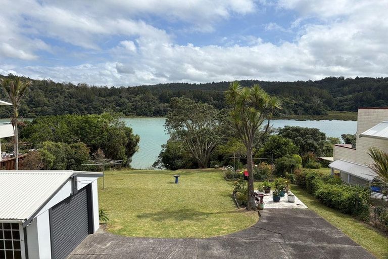 Photo of property in 13 Okura River Road, Okura, Albany, 0792