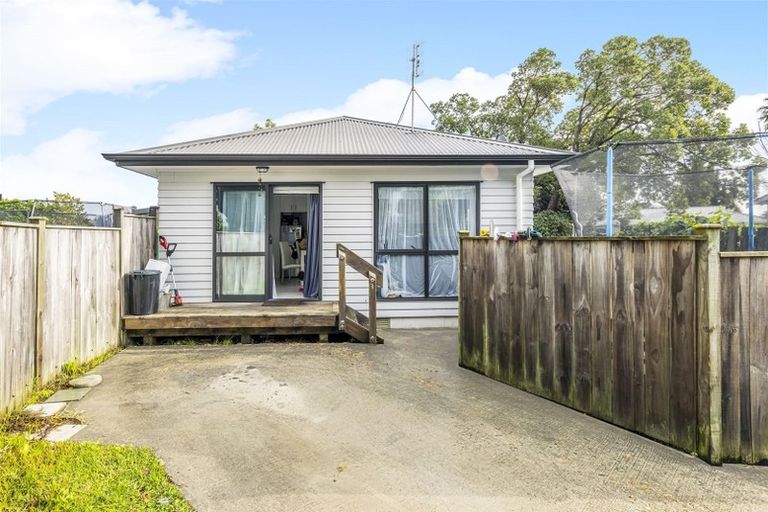 Photo of property in 16 Finlayson Avenue, Clendon Park, Auckland, 2103