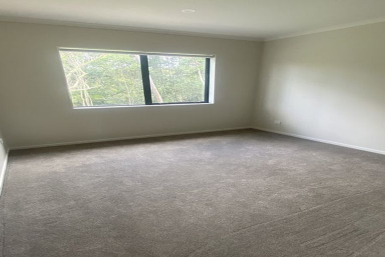 Photo of property in 30 Mettam Drive, Swanson, Auckland, 0614