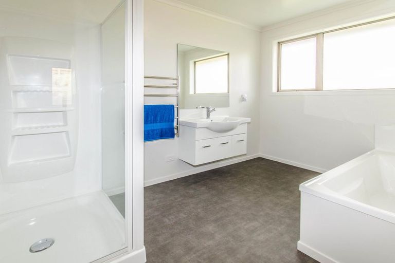 Photo of property in 34 Grandvista Drive, Green Island, Dunedin, 9018