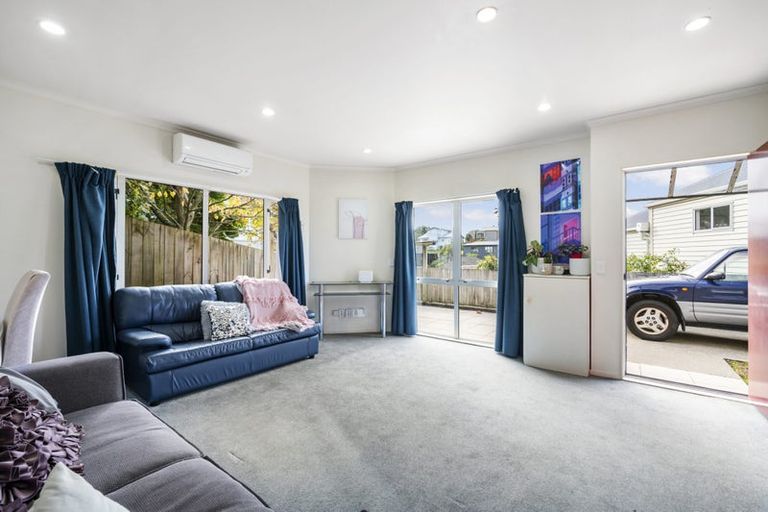 Photo of property in 54 Fortunatus Street, Brooklyn, Wellington, 6021