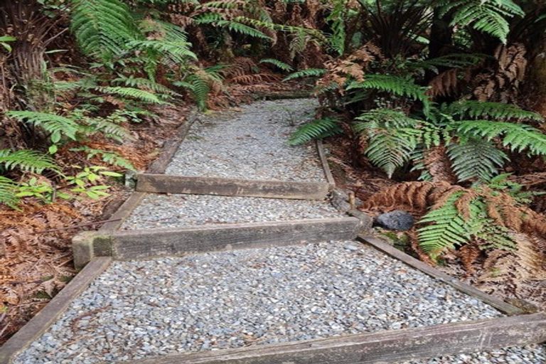 Photo of property in 8 Leith Crescent, Greymouth, 7805