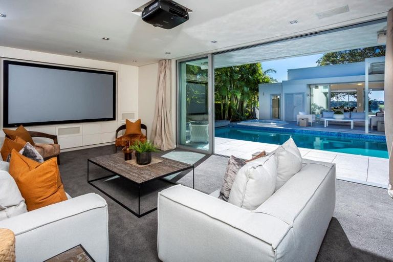 Photo of property in 15 Lake View Road, Takapuna, Auckland, 0622