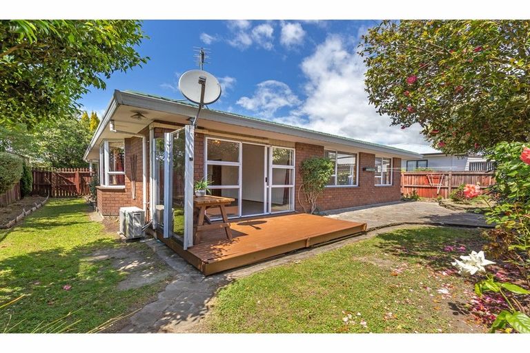 Photo of property in 2/7 Simeon Street, Spreydon, Christchurch, 8024