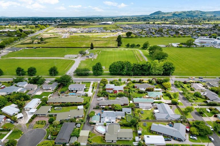 Photo of property in 67 Taylor Street, Cambridge, 3434