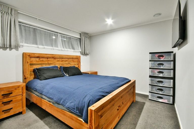 Photo of property in 13 Harry Richards Way, Pokeno, 2402