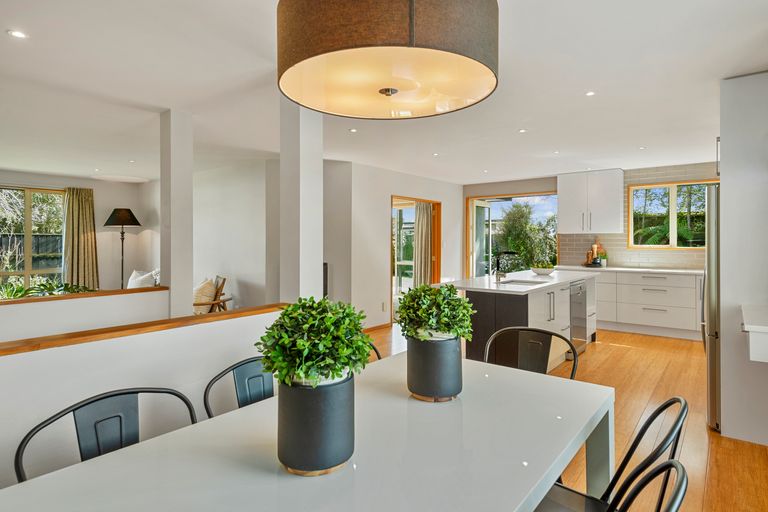 Photo of property in 31b Sandwich Road, Beckenham, Christchurch, 8023