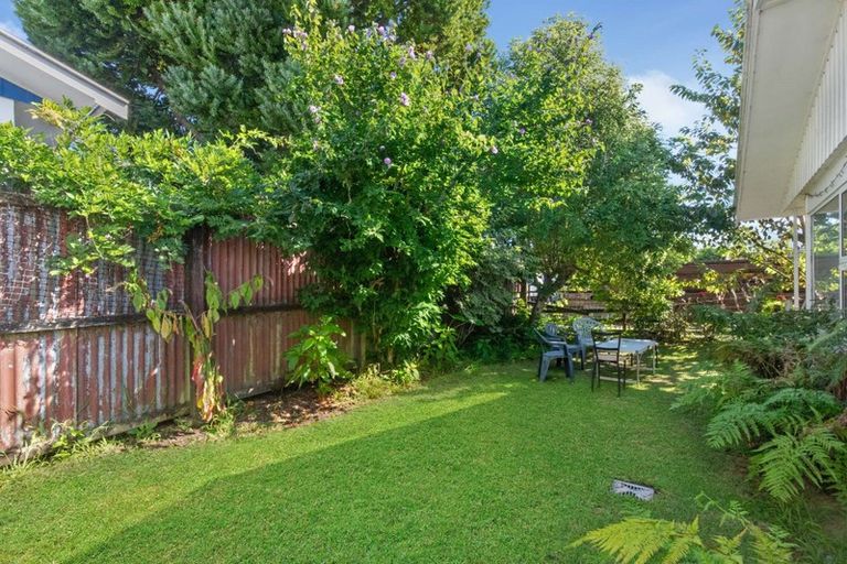 Photo of property in 2/1 Coopers Road, Gate Pa, Tauranga, 3112