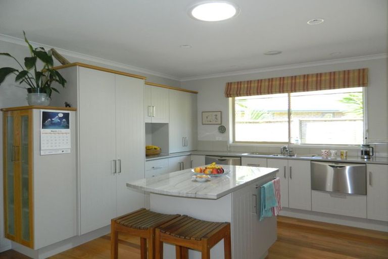 Photo of property in 18 Ranui Avenue, Kerikeri, 0230