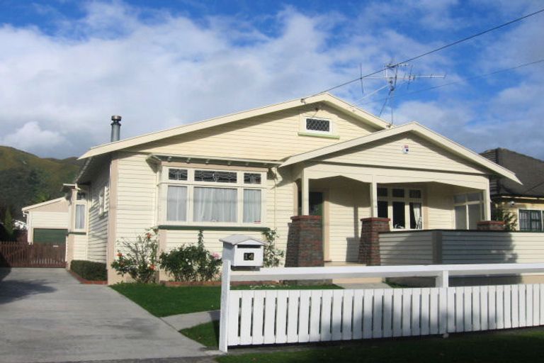 Photo of property in 14 Trafalgar Street, Waiwhetu, Lower Hutt, 5010