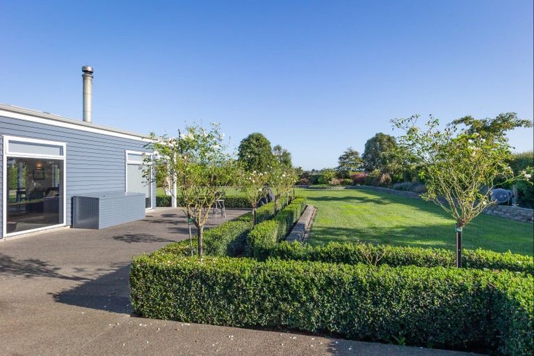 Photo of property in 342a Tararua Road, Levin, 5571