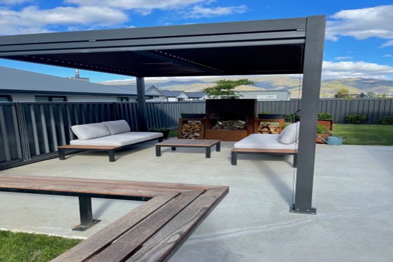 Photo of property in 10 Caledonian Place, Cromwell, 9310