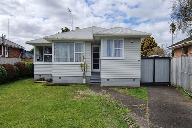 Photo of property in 42 Edinburgh Avenue, Rosehill, Papakura, 2113