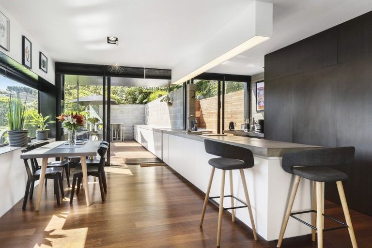 Photo of property in 20a Montgomery Avenue, Karori, Wellington, 6012