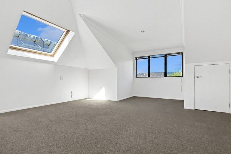 Photo of property in 63 Futuna Close, Karori, Wellington, 6012
