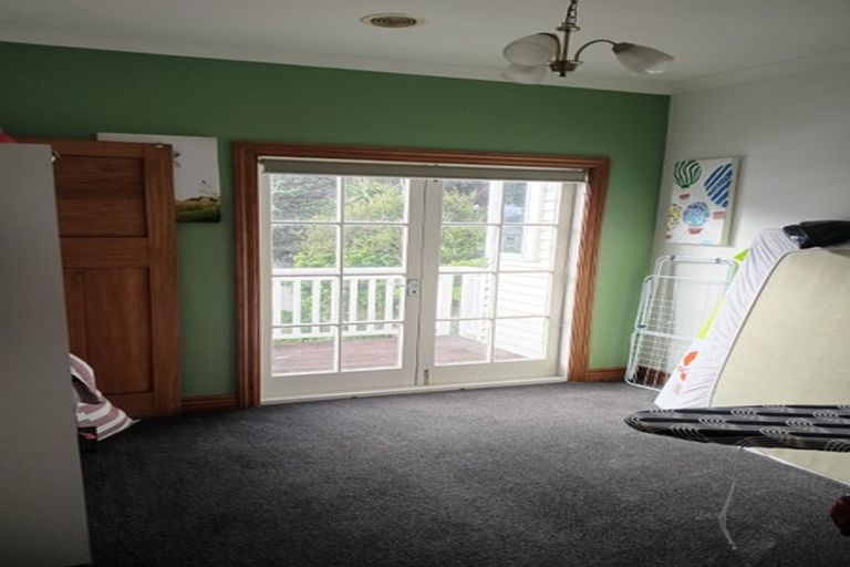 Photo of property in 12 Hohiria Road, Hataitai, Wellington, 6021