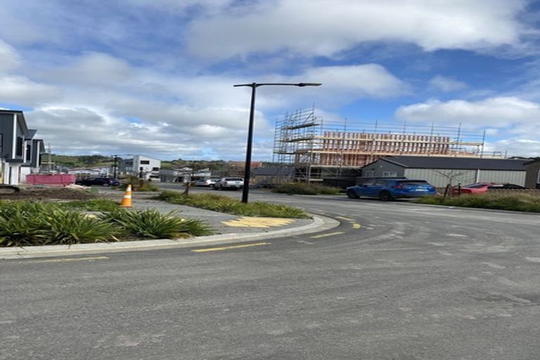 Photo of property in 18 Herekino Street, Westgate, Auckland, 0814