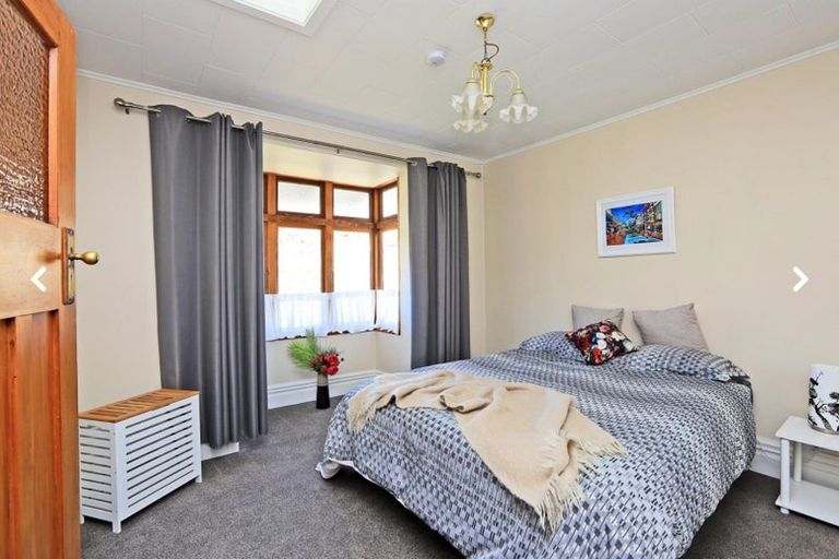 Photo of property in 10 Coote Road, Bluff Hill, Napier, 4110
