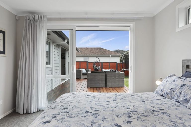 Photo of property in 4 Sir Lincoln Drive, Kumeu, 0810