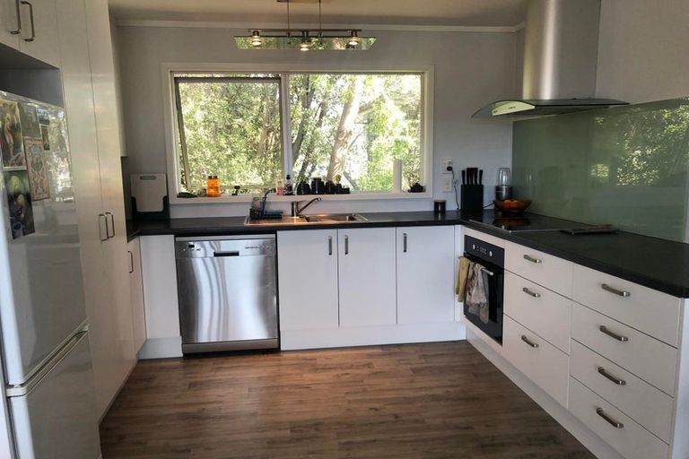 Photo of property in 2/33 Springfield Road, St Albans, Christchurch, 8014