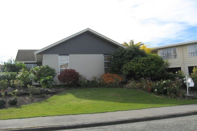 Photo of property in 36 Bucknell Street, Sockburn, Christchurch, 8042