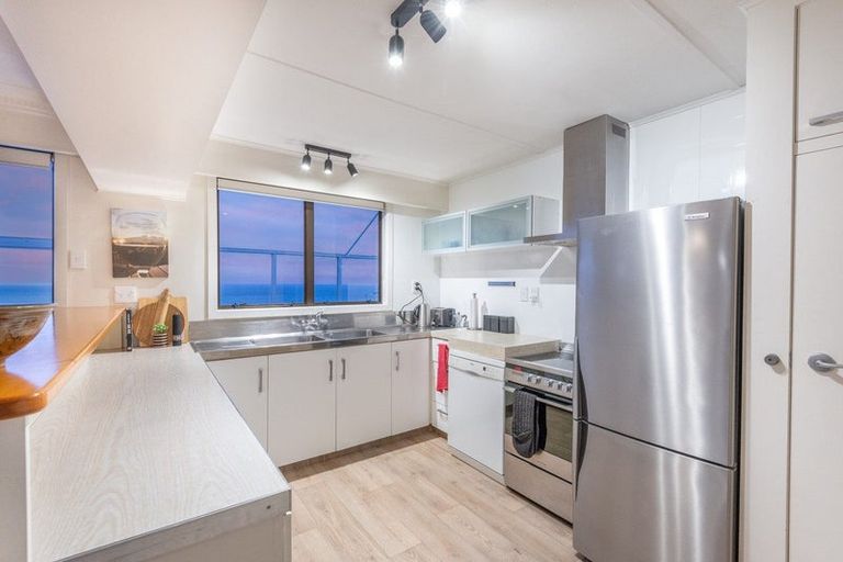 Photo of property in 107 Cliffs Road, Saint Clair, Dunedin, 9012