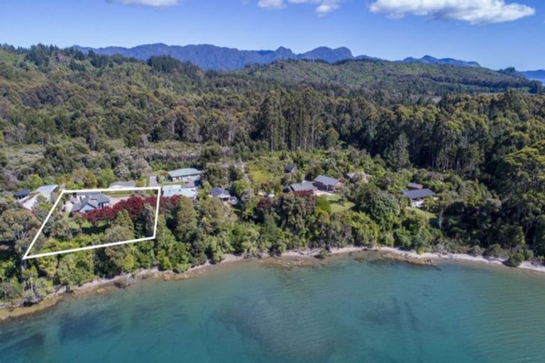 Photo of property in 30 Nelson Street, Milnthorpe, Collingwood, 7182