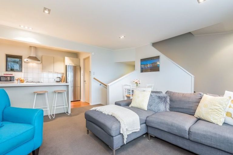 Photo of property in 1/37 Parnell Street, Fairfield, Lower Hutt, 5011