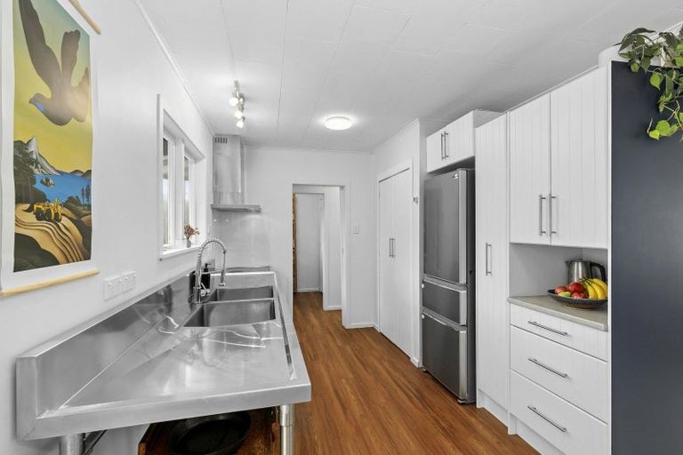 Photo of property in 53 Lowry Crescent, Stokes Valley, Lower Hutt, 5019