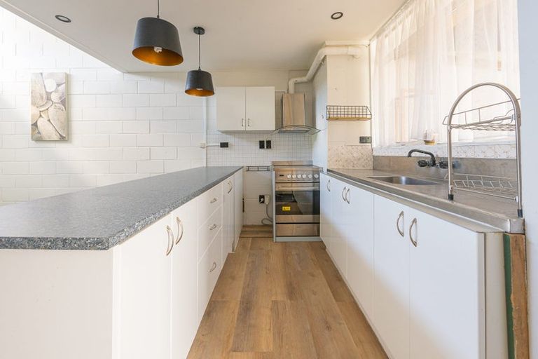 Photo of property in 29k Springs Road, Parakai, 0830