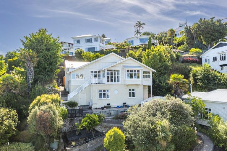 Photo of property in 20 Brewster Street, Bluff Hill, Napier, 4110