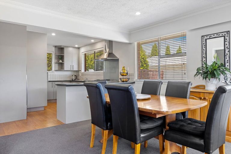 Photo of property in 138 Warren Crescent, Hillmorton, Christchurch, 8025