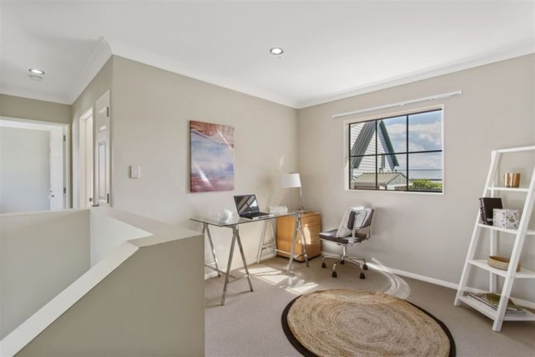 Photo of property in 48 Priestley Drive, Bucklands Beach, Auckland, 2014