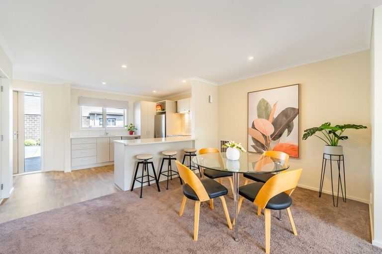 Photo of property in 5 Latimer Way, Petone, Lower Hutt, 5012