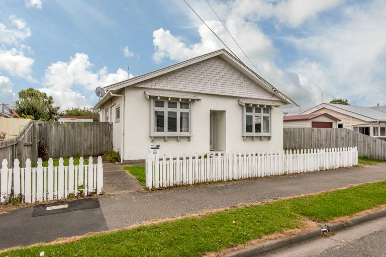 Photo of property in 74 Bamford Street, Woolston, Christchurch, 8023