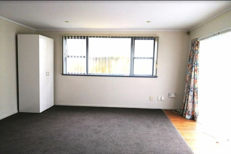 Photo of property in 13 Tiraumea Drive, Pakuranga, Auckland, 2010