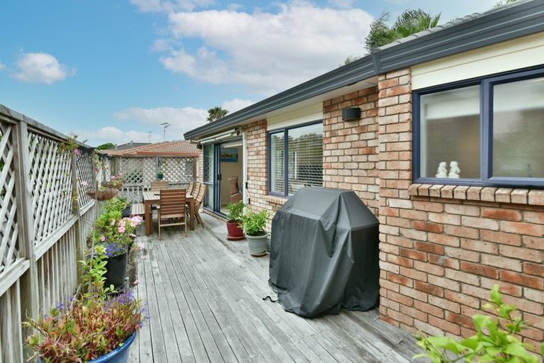 Photo of property in 31 Red Hibiscus Road, Stanmore Bay, Whangaparaoa, 0932